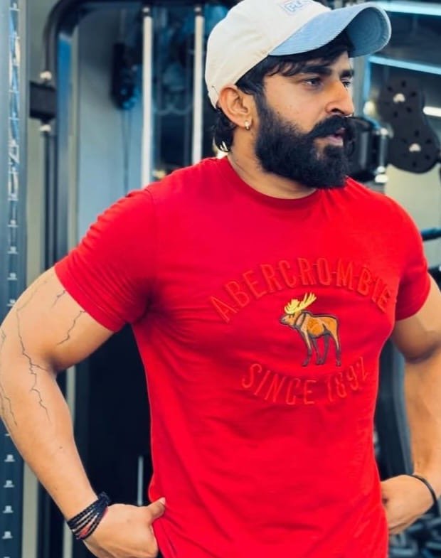 Coach Prashant founder and fitness trainer